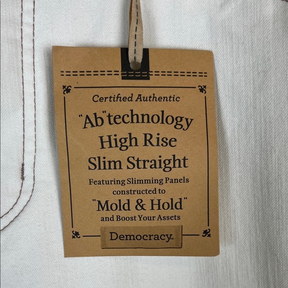 NWT Democracy White Ankle Jeans High Rise Slim Straight Crop 16 - Picture 3 of 7
